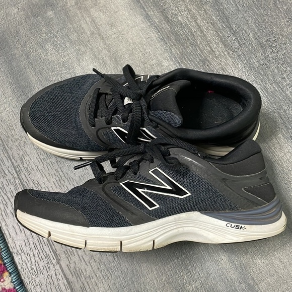 New Balance 711 V3 Navy Blue Black Sneakers Shoes Women’s Size 6.5 - Picture 3 of 8